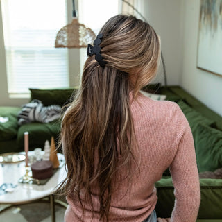 Matte Dot Claw Clip  - Black