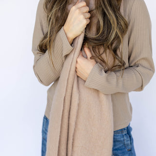 Bufanda extragrande con flecos - Beige
