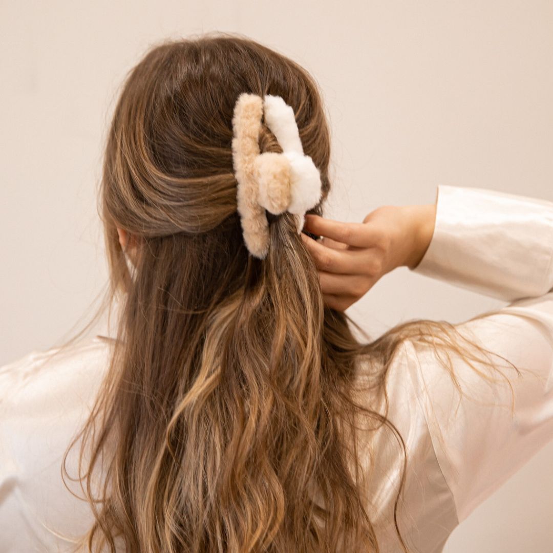Fuzzy Looped Clip - Taupe + White